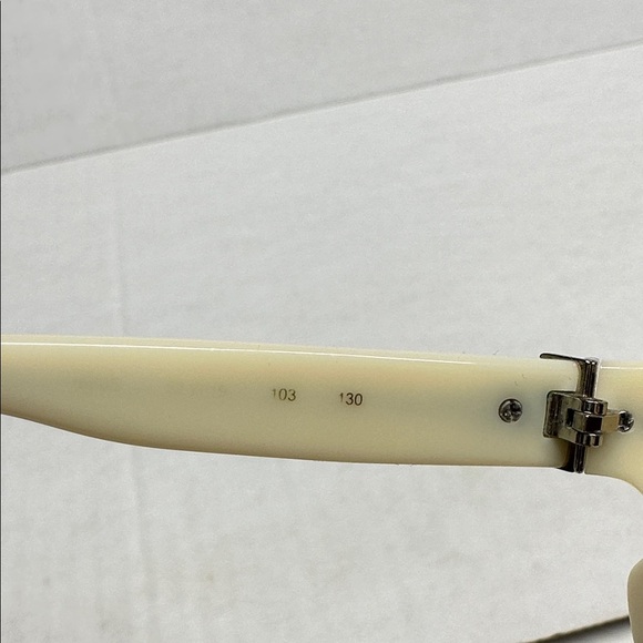 Valentino Garavani Rockstud Sunglasses Gradient Lenses Studded Glasses White main image 6